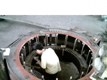 發(fā)動機進水后如何處理維修